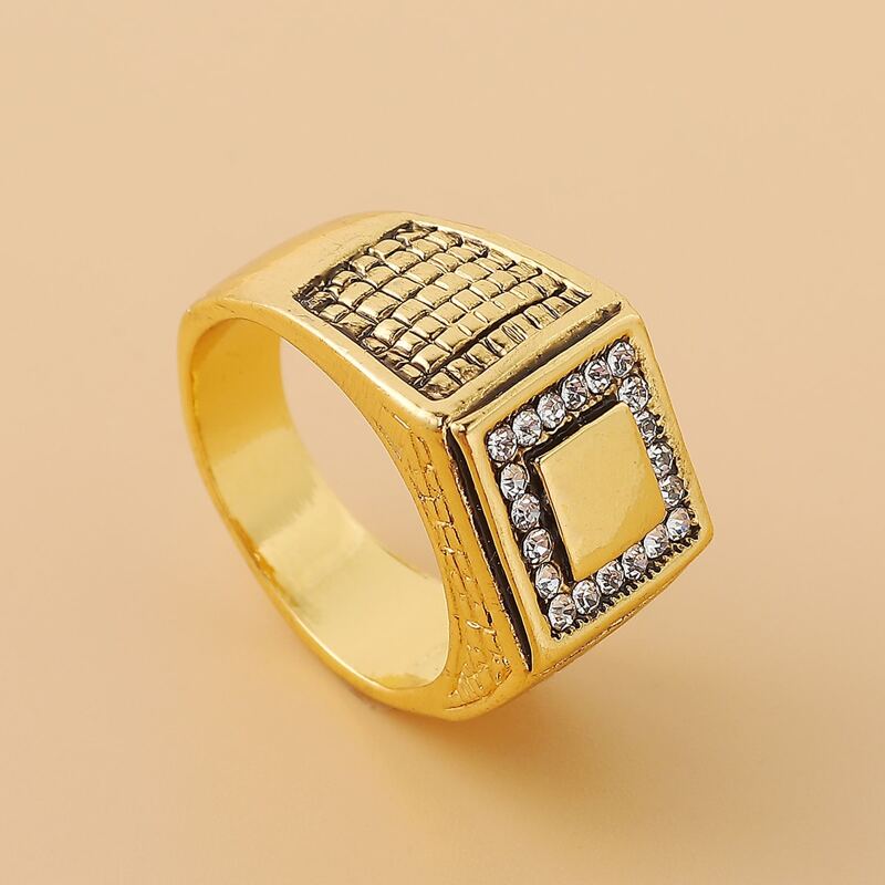

Guys Rhinestone Engraved Geometric Ring, Gold