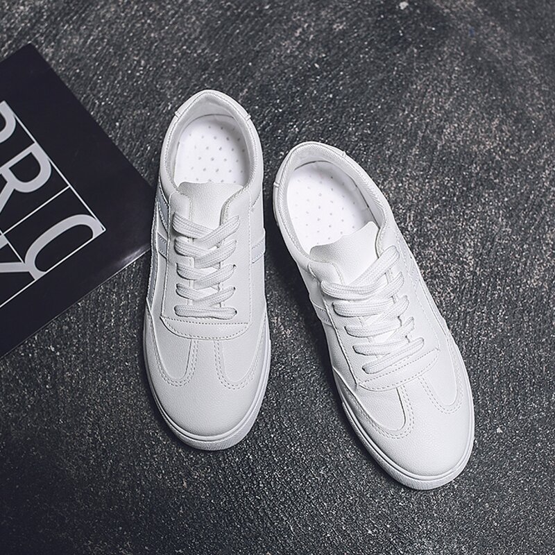 

Solid Lace-up Skate Shoes, White