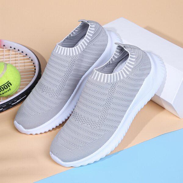 

Slip On Knit Low Top Sneakers, Grey