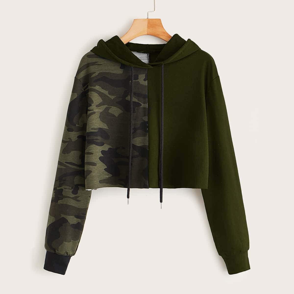 

Drawstring Detail Camo Print Hoodie, Army green