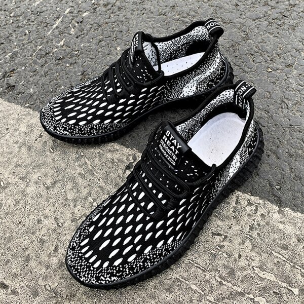 

Men Lace-up Front Polka Dot Knit Sneakers, Black