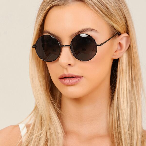 

Metal Frame Round Sunglasses, Black