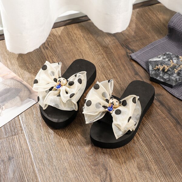 

Girls Bow Decor Metal Bear Decor Slides, Beige