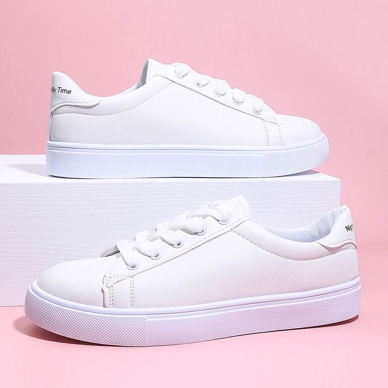 

Lace-up Front Low Top Skate Shoes, White