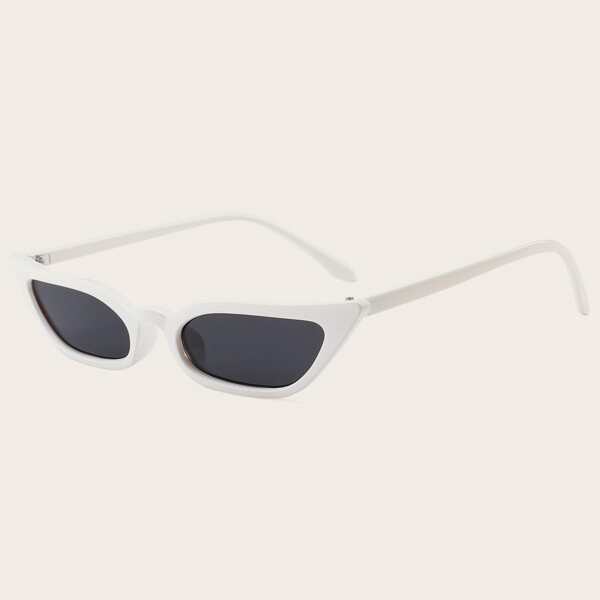 

Cat Eye Sunglasses, Black and white