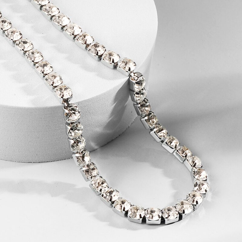 

Rhinestone Decor Necklace, Silver