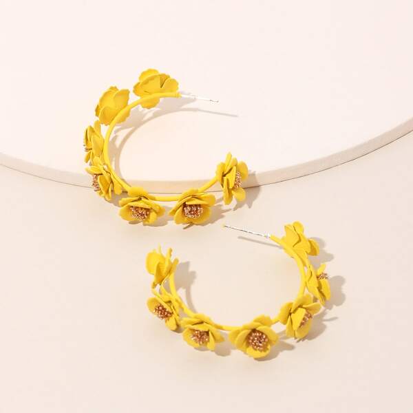 

Flower Decor Cuff Hoop Earrings, Yellow