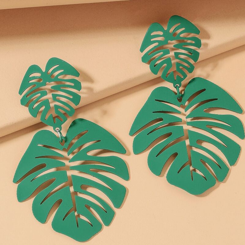 

Hollow Out Leaf Drop Earrings, Green