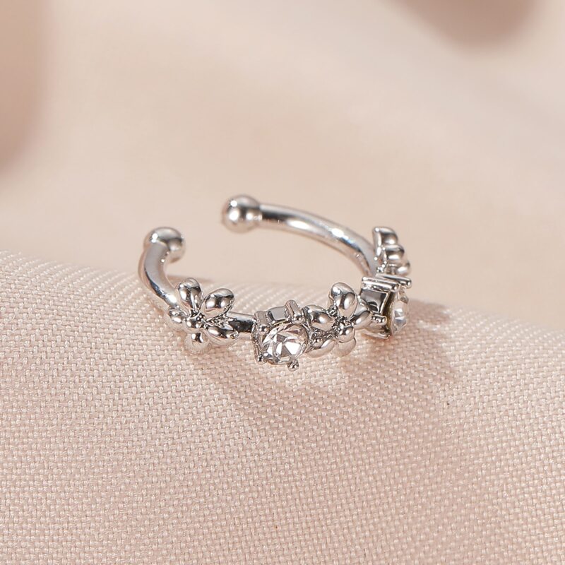 

1pc Rhinestone Decor Ear Cuff, Silver
