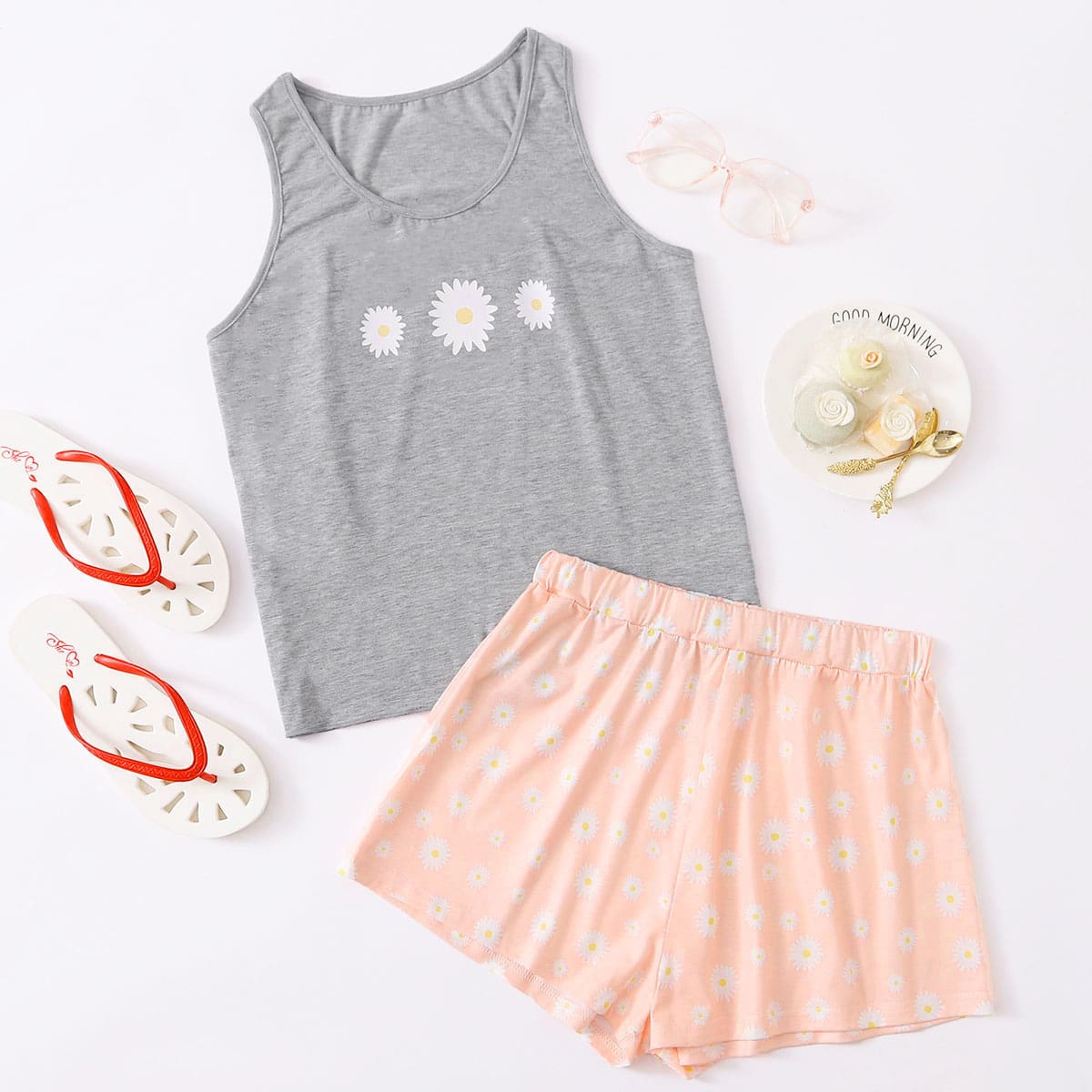

Daisy & Letter Print Shorts PJ Set, Multicolor