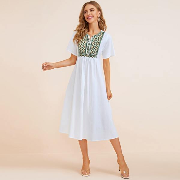 

Notch Neck Embroidered Yoke Dress, White