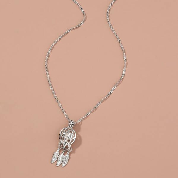 

Hollow Out Leaf Charm Necklace, Silver