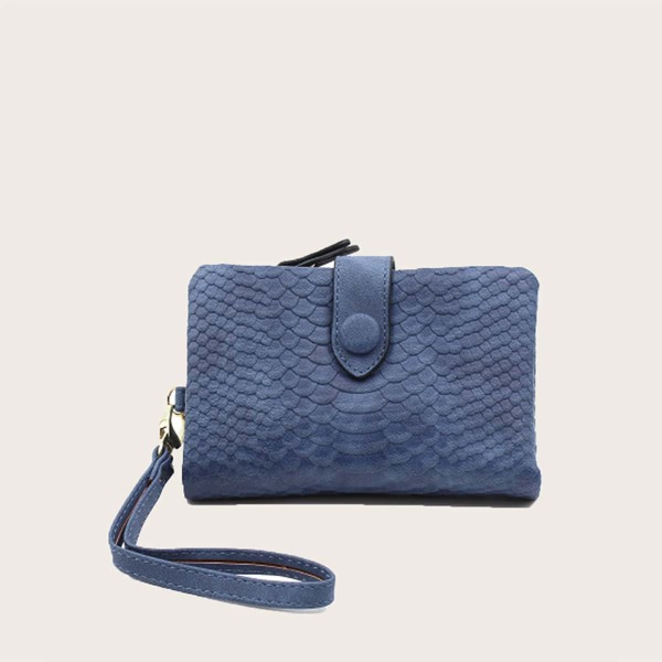 

Fish Scale Pattern Purse, Blue