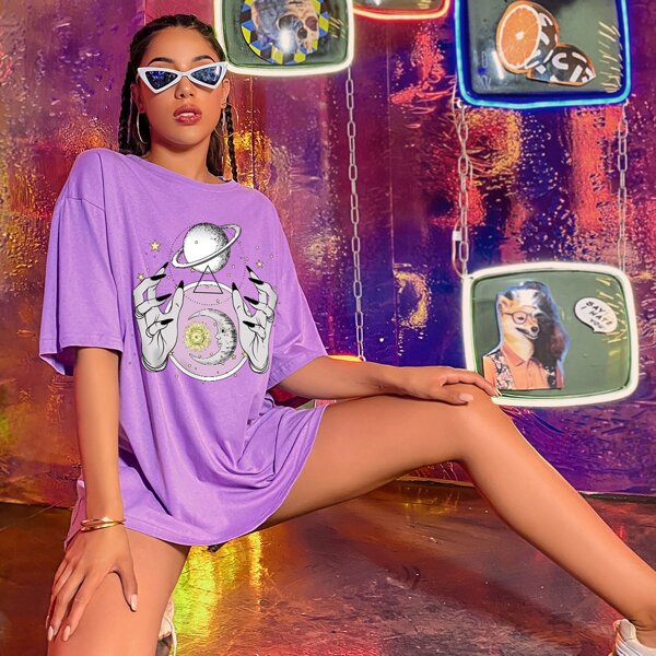 

Figure And Planet Print Drop Shoulder Tee, Lilac purple