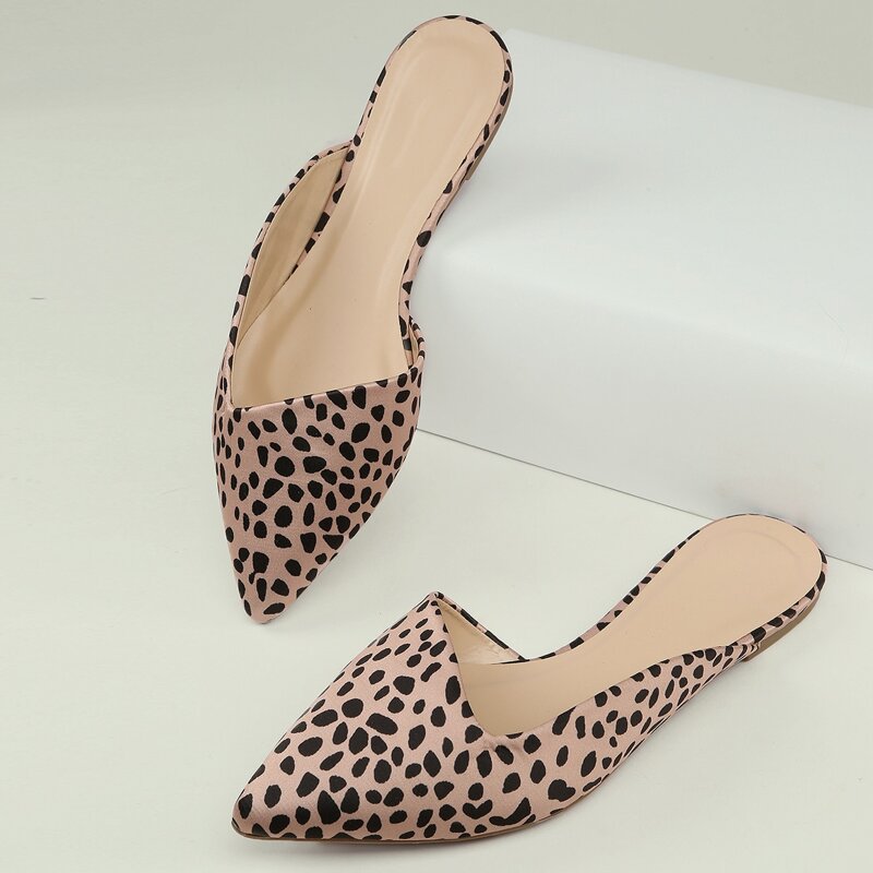 

Cheetah Print Pointy Toe Slide On Flat Mules, Multicolor