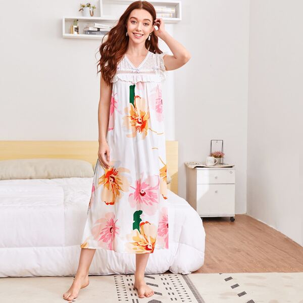 

Floral Print Eyelet Embroidered Nightgown, White
