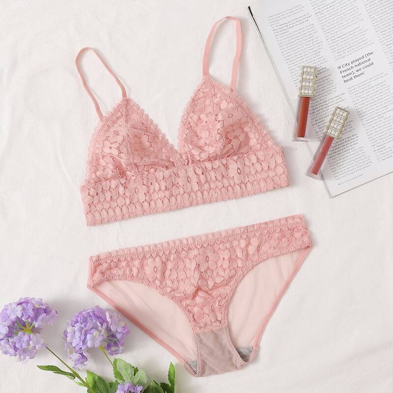 

Floral Lace Triangle Lingerie Set, Baby pink