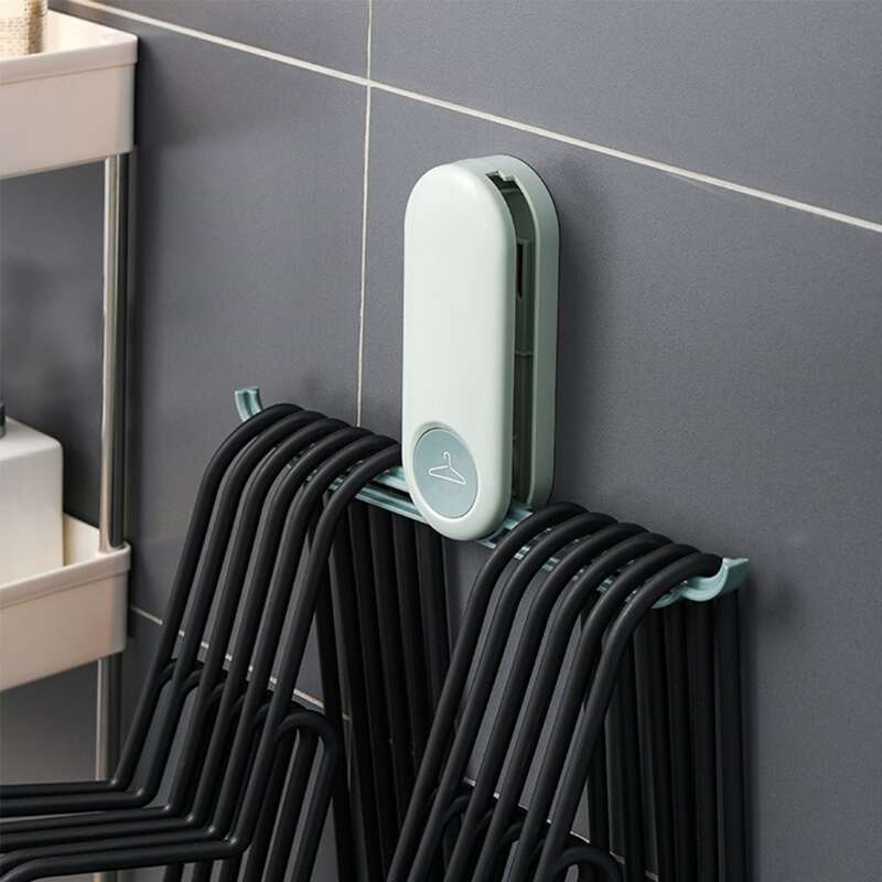 

1pc Foldable Hanger Holder, Green