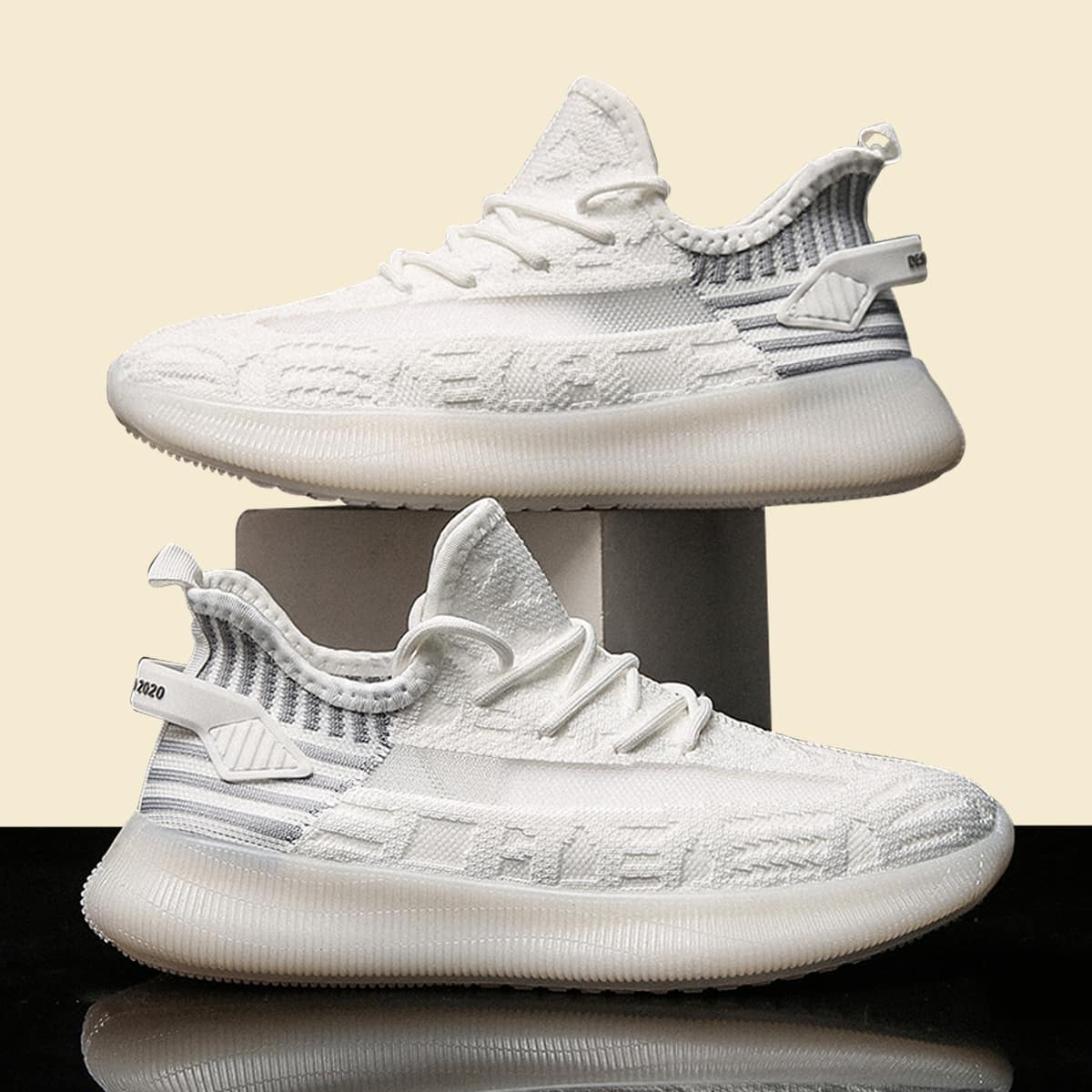 

Guys Lace-up Front Low Top Sneakers, White