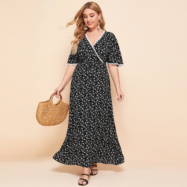 

Plus Surplice Neck Lace Trim Ditsy Floral Dress, Black