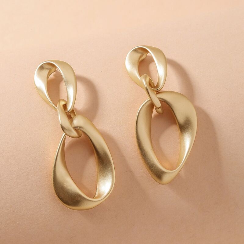 

CHAIN DROP EARRINGS, Gold