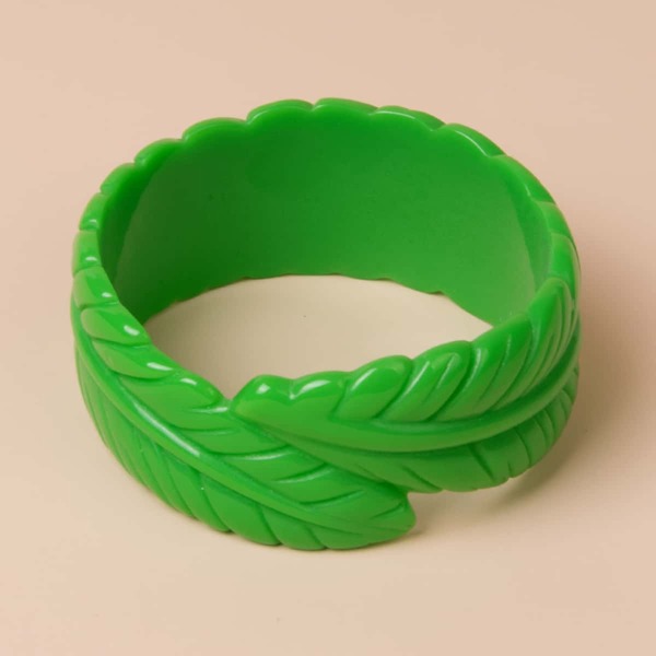 

Leaf Design Bangle, Green