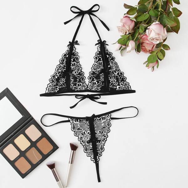 

Plus Floral Lace Halter Lingerie Set, Black