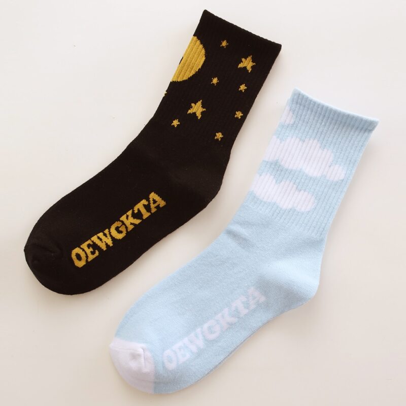 

2pairs Letter Graphic Socks, Multicolor