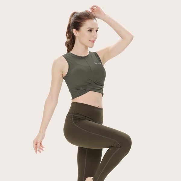 

Letter Graphic Twist Hem Cutout Back Crop Sports Top, Army green