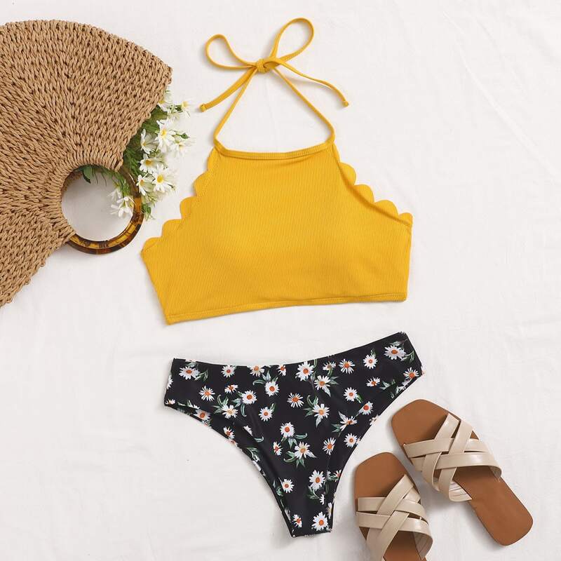 

Daisy Floral Scallop Halter Bikini Swimsuit, Multicolor