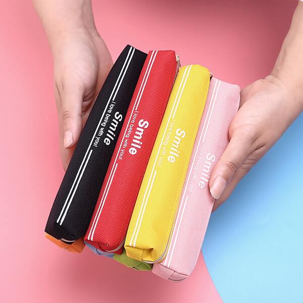 

1pc Slogan Graphic Random Pencil Bag, Multicolor