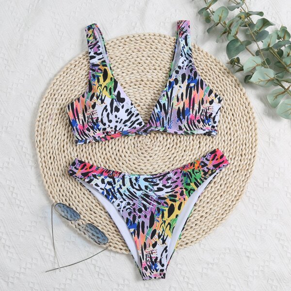 

Allover Graphic V Neck Bikini Swimsuit, Multicolor