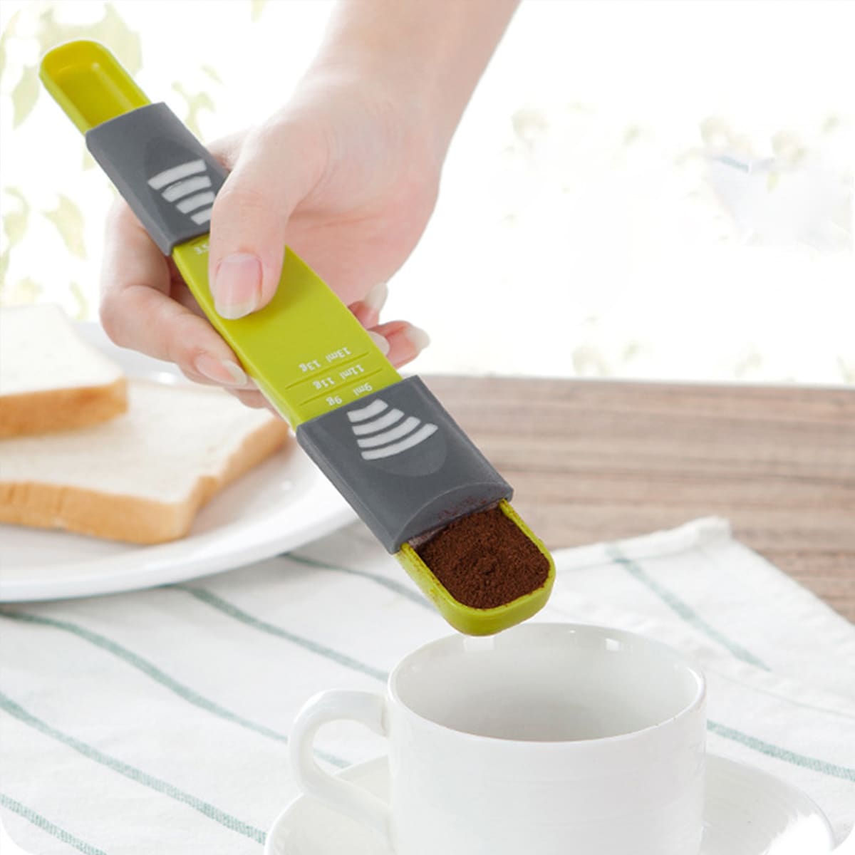 

1pc Adjustable Measuring Spoon, Green