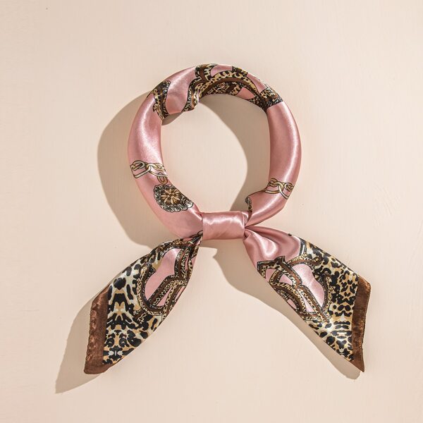 

Leopard Pattern Bandana, Pink
