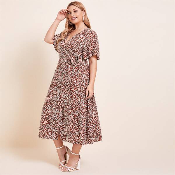 

Plus Surplice Neck Belted Ditsy Floral Dress, Multicolor