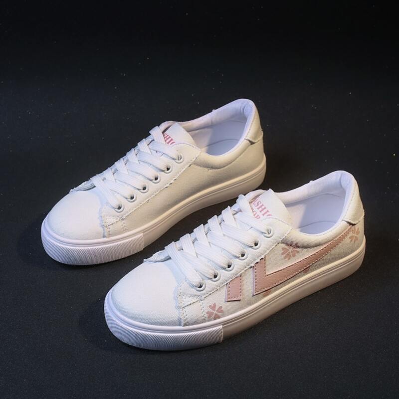 

Heart Print Canvas Sneakers, White