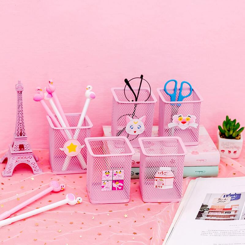 

1pc Random Pink Pencil Holder