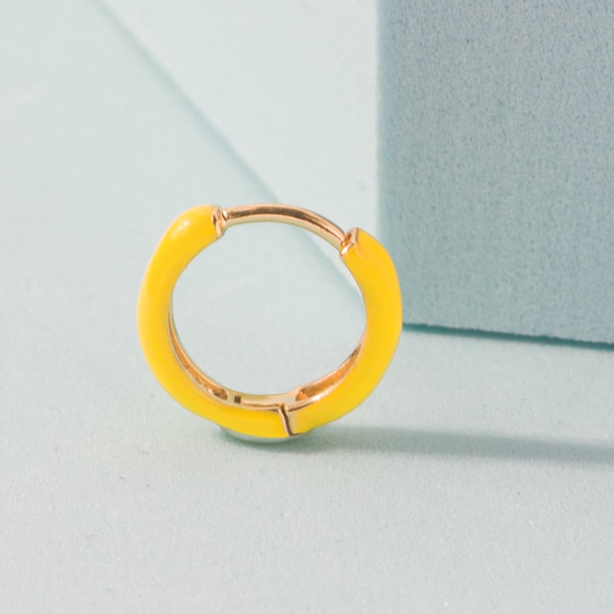

1pc Charm Hoop Earrings, Yellow