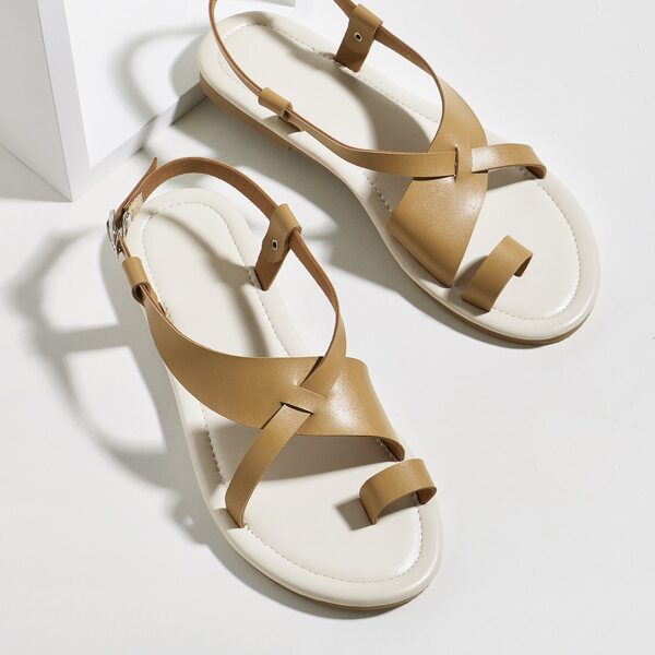 

Toe Loop Cross Strap Sandals, Brown