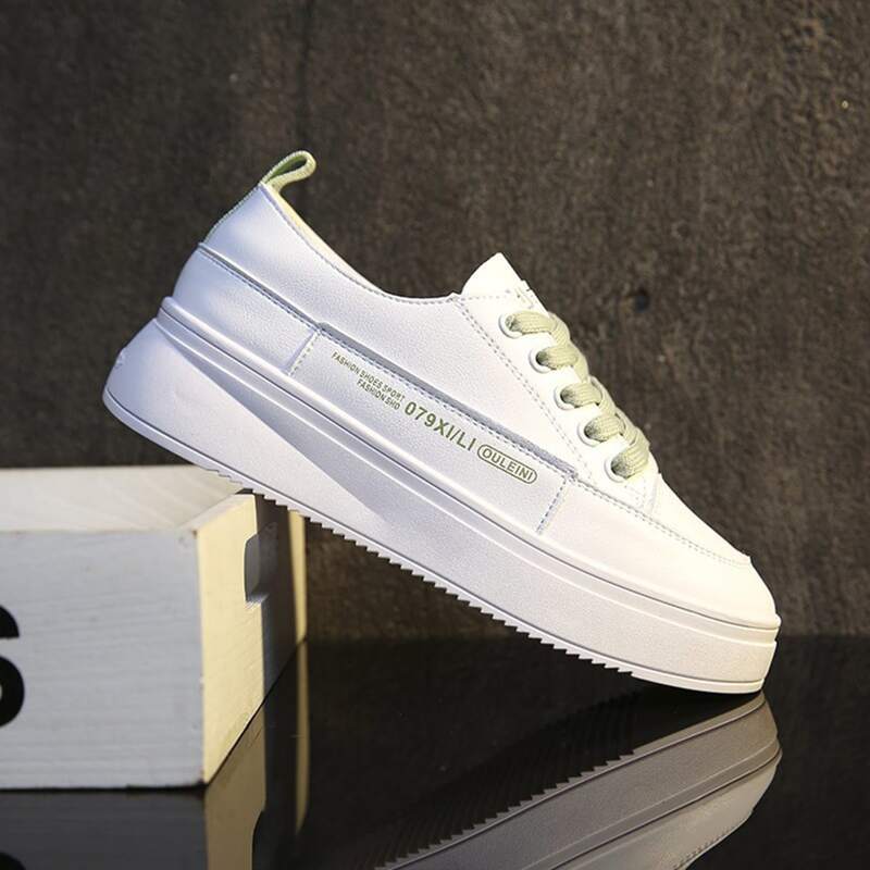 

Lace-up Front Skate Shoes, White