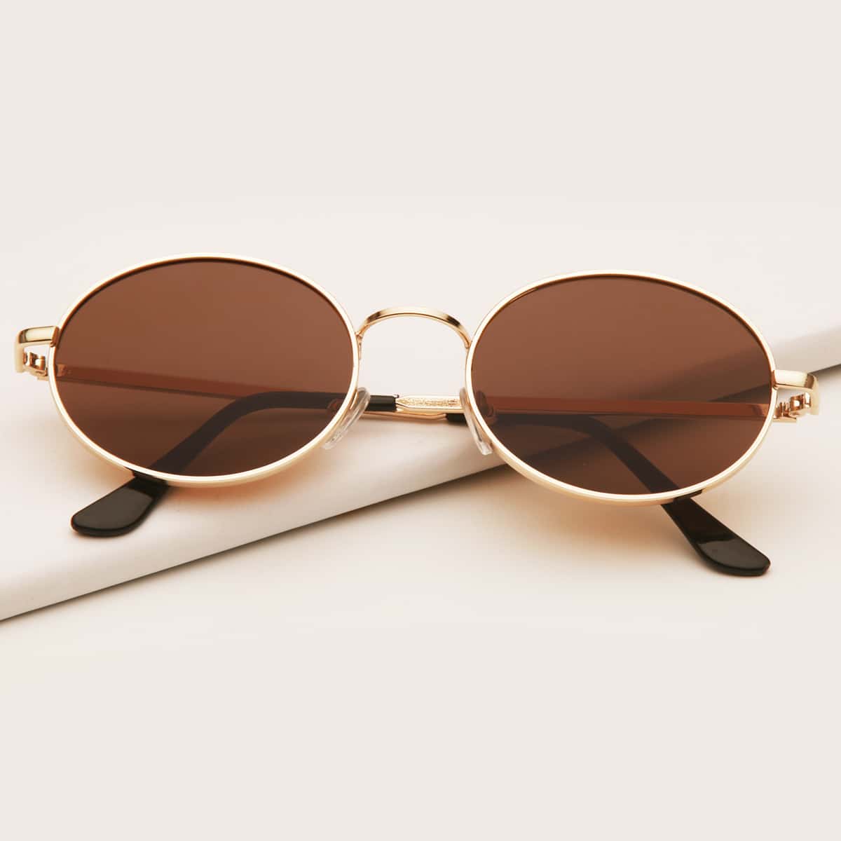 

Metal Frame Sunglasses