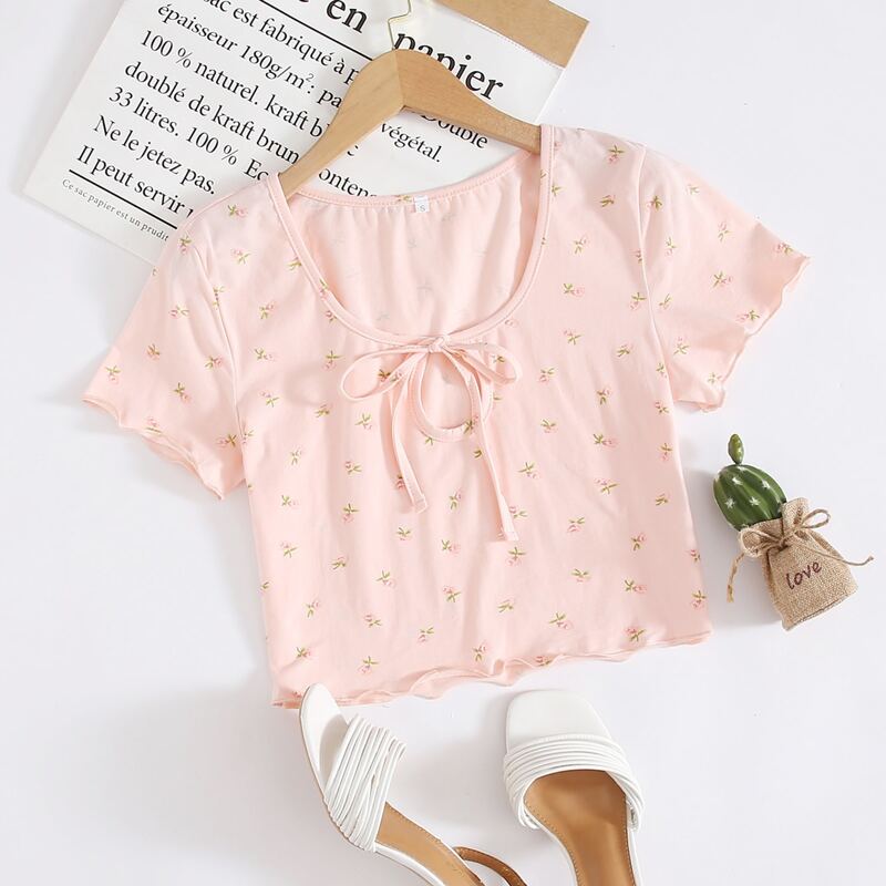 

Ditsy Floral Lettuce Trim Crop Top, Pastel baby pink