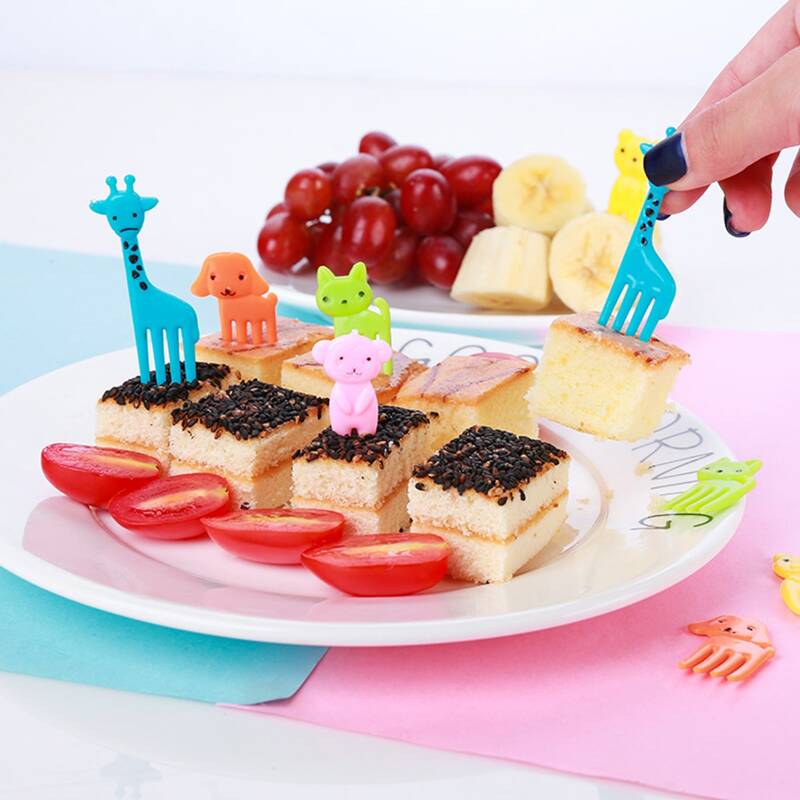 

10pcs Cartoon Design Random Fruit Fork, Multicolor