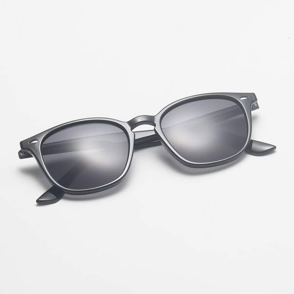 

Studded Decor Acrylic Frame Sunglasses, Black