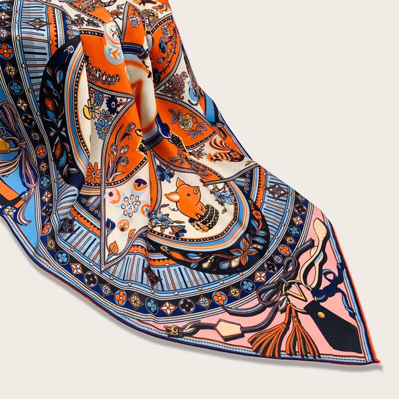 

Leisure Fashion Chain Square Scarf, Multicolor