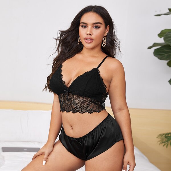 

Plus Floral Lace Bralette With Shorts, Black