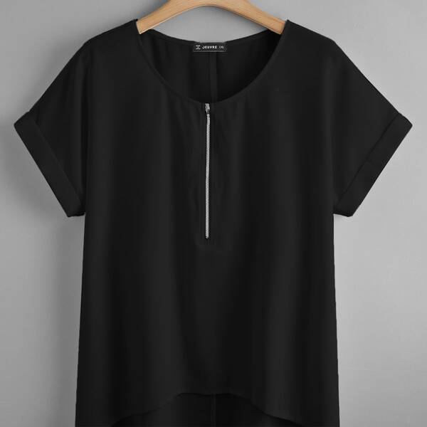 

Plus Half Zip High Low Top, Black