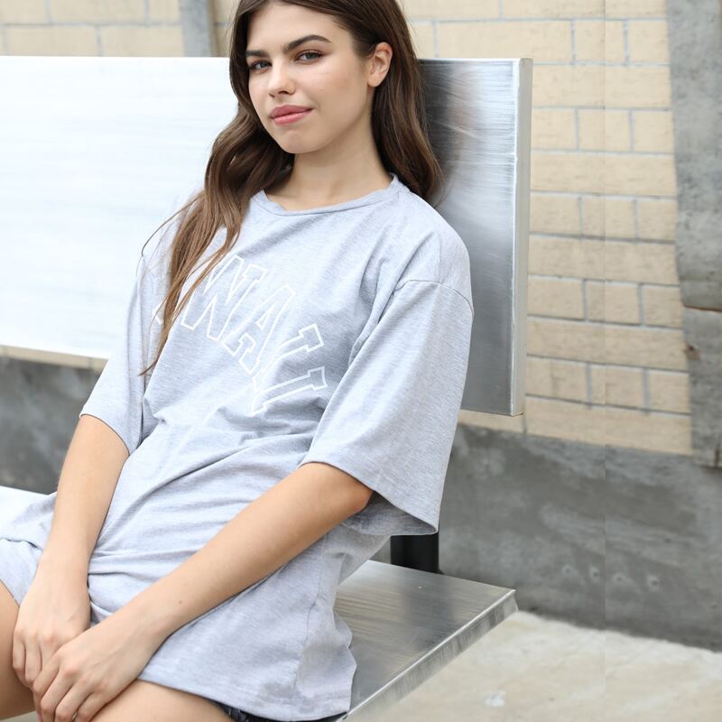 

Letter Graphic Oversize Tee, Light grey