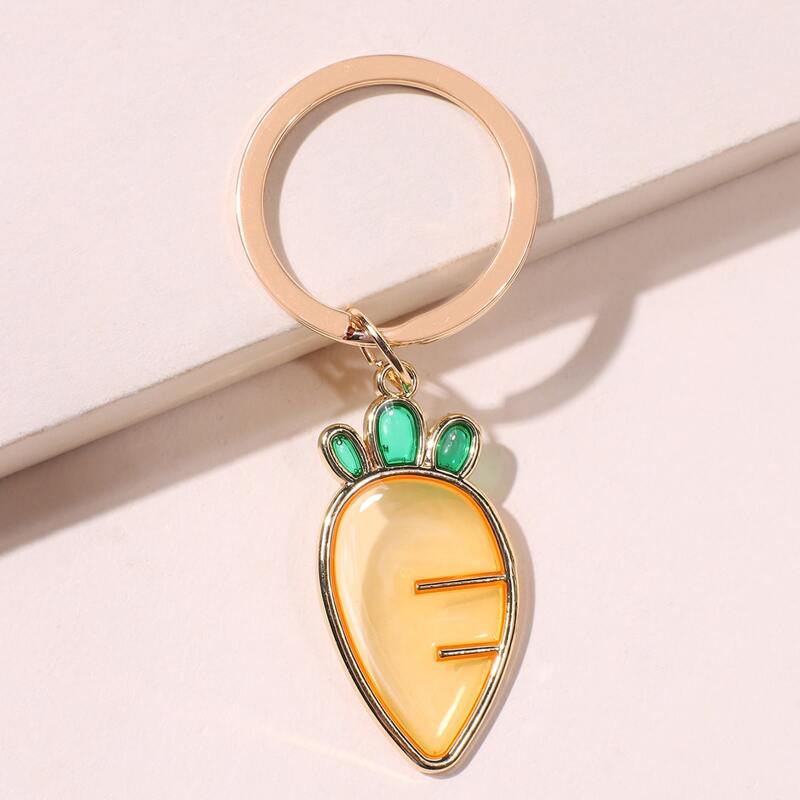 

1pc Carrot Keychain, Multicolor