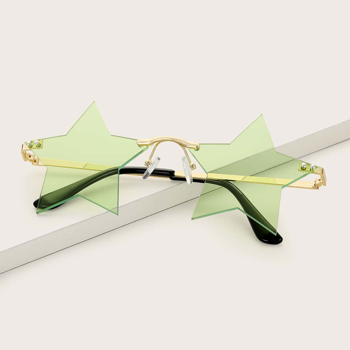

Star Frame Sunglasses, Green